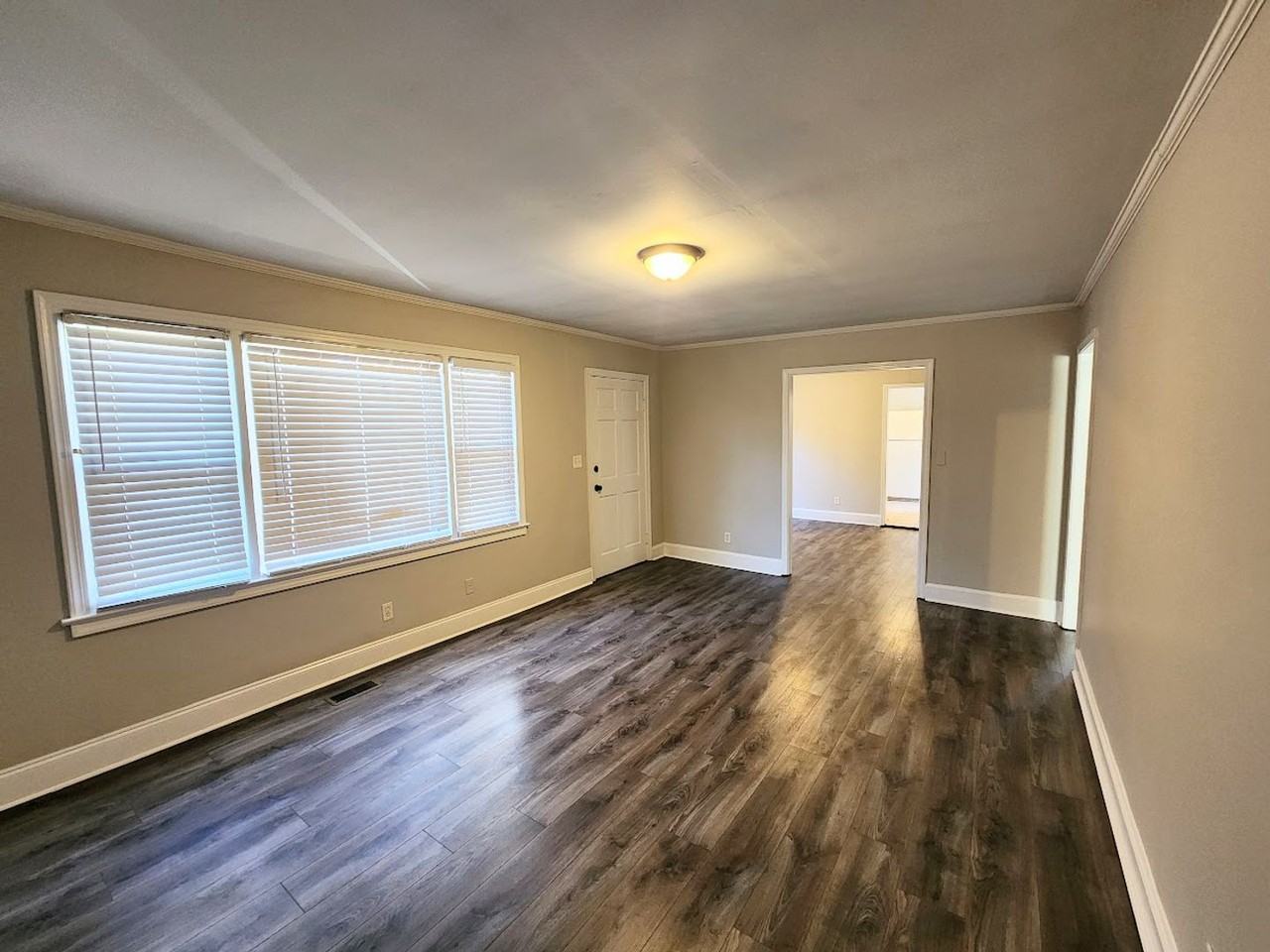 10 Stephanie Dr - Photo 3 of 17