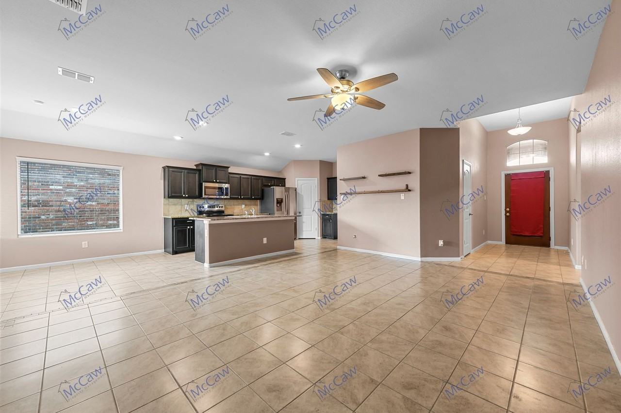 601 Gin Lake Trl - Photo 3 of 19