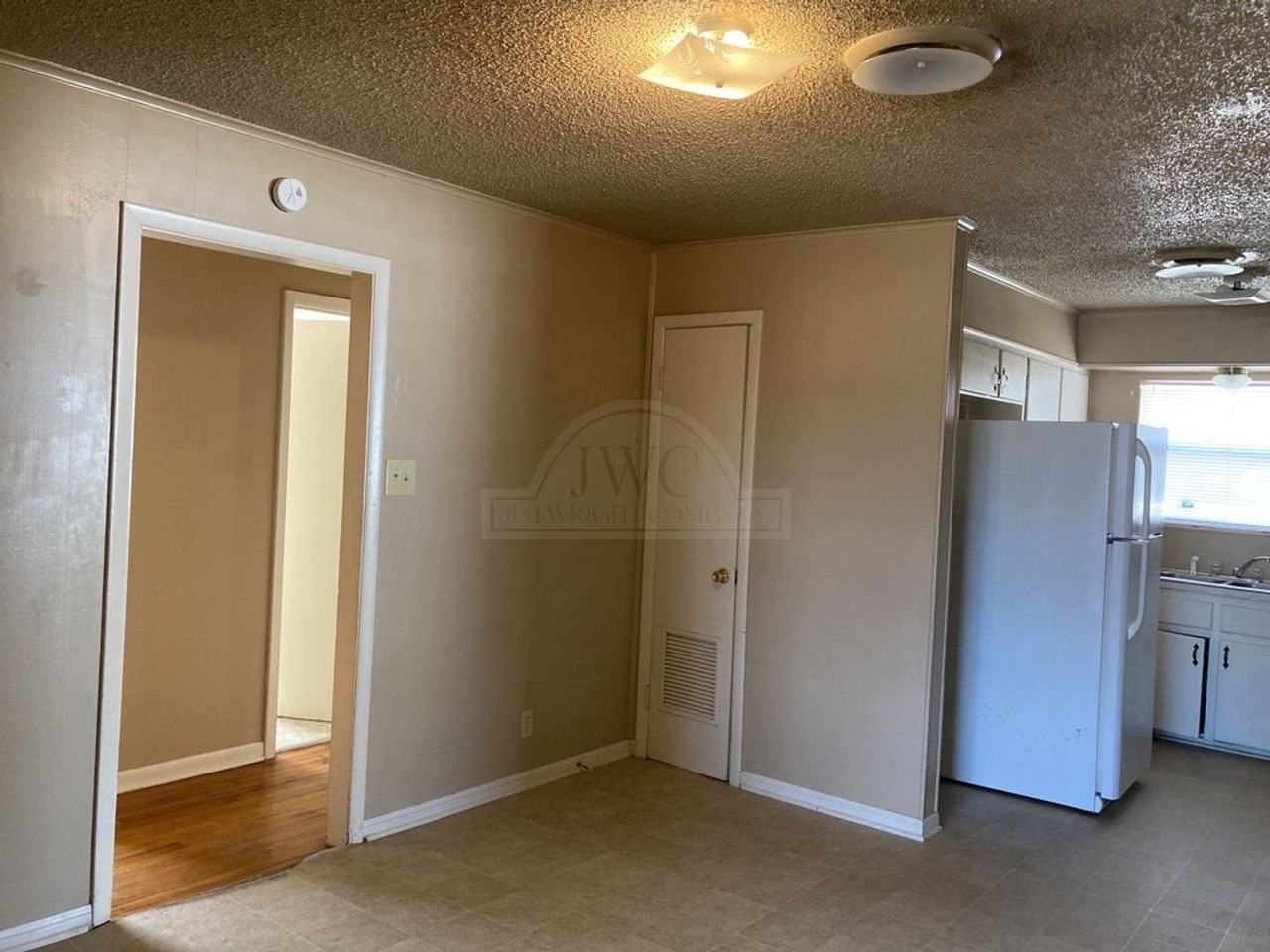 1315 Jefferis Ave - Photo 7 of 34