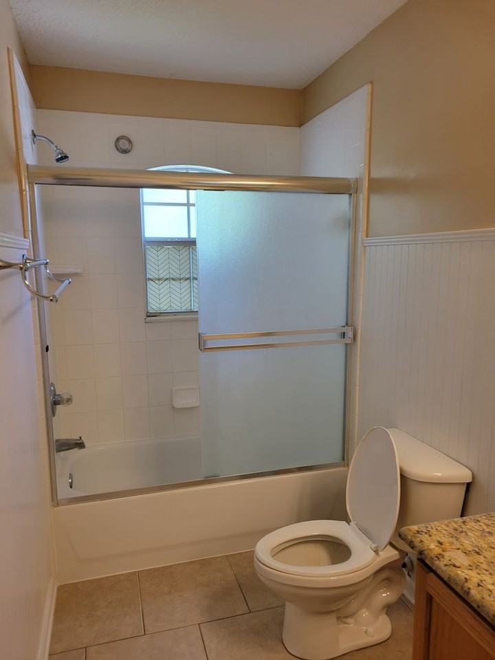 7621 Crosstree Ln - Photo 5 of 24