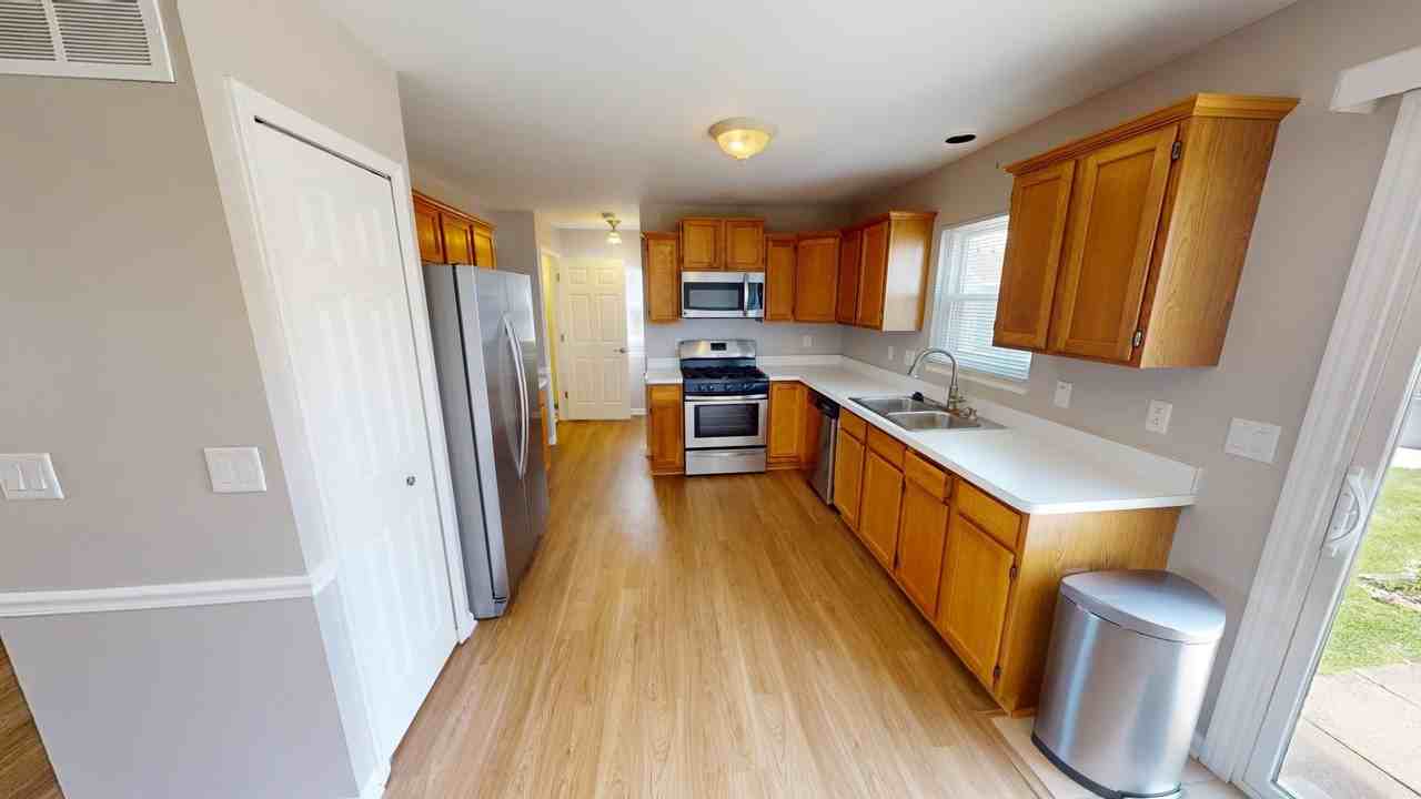 245 N Bywood Ave - Photo 2 of 20
