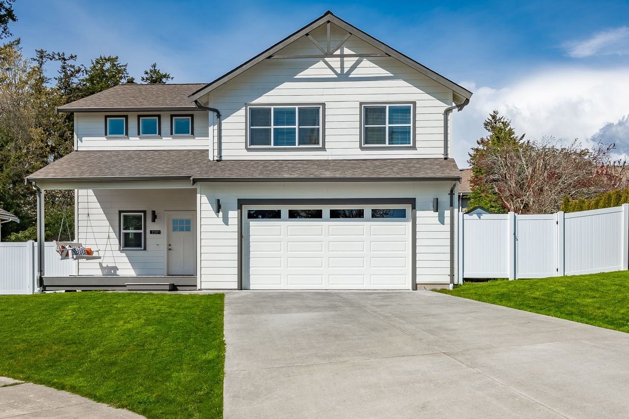 2301 Seaside Dr - Photo 2 of 29