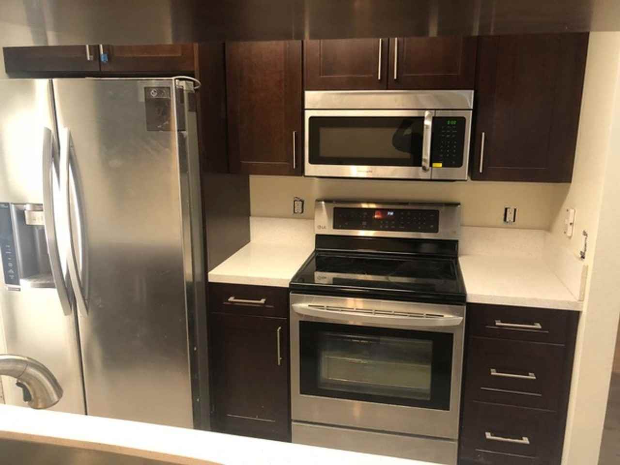 719 Applause Pl - Photo 2 of 16