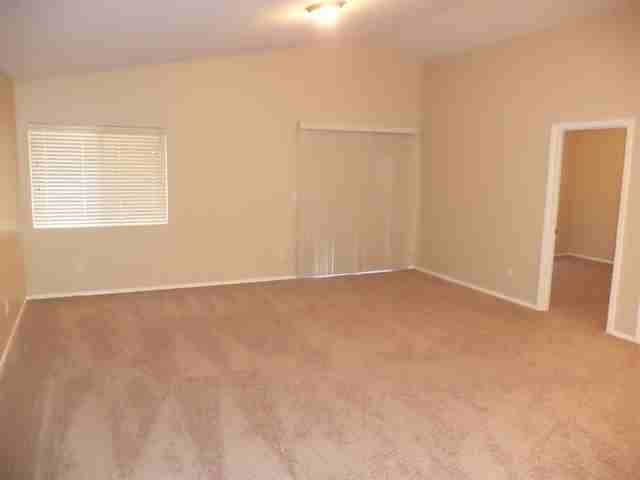 9517 N Scarlet Tanager Ln - Photo 2 of 13