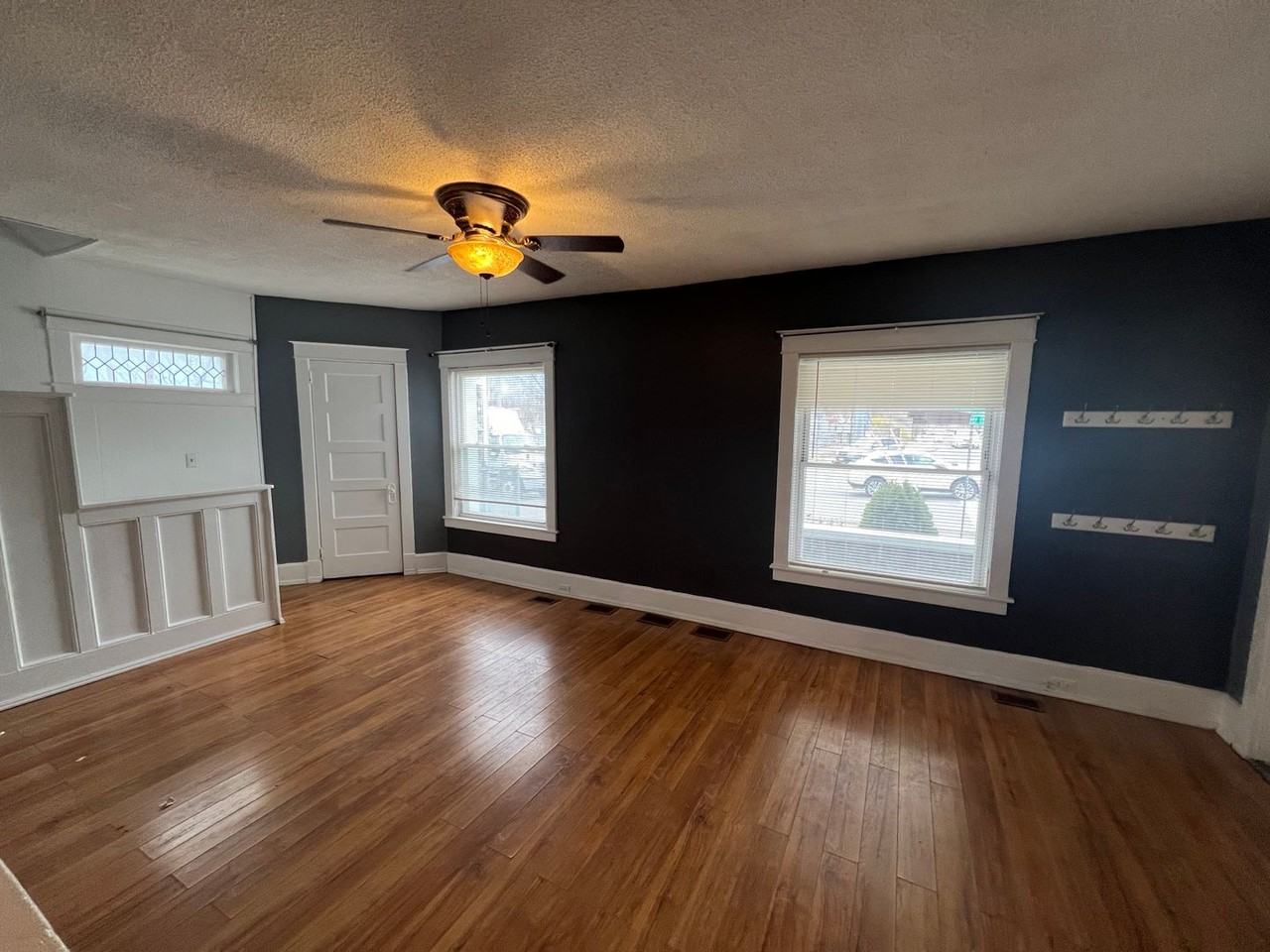 102 Bevier St - Photo 2 of 8