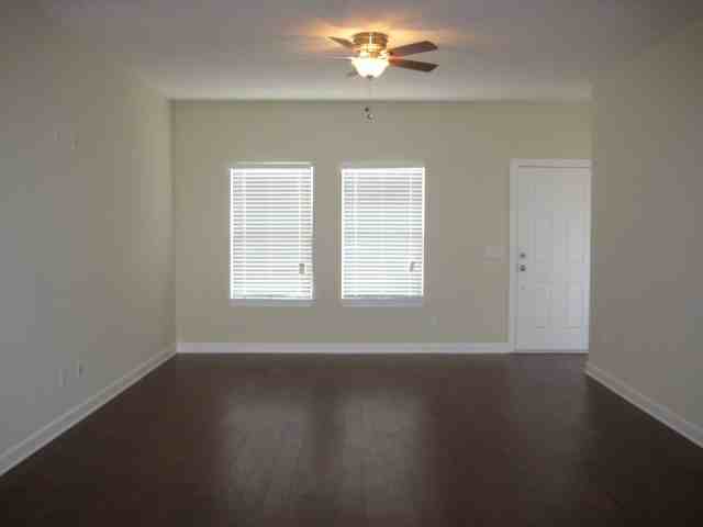 863 Daybreak Dr - Photo 2 of 13