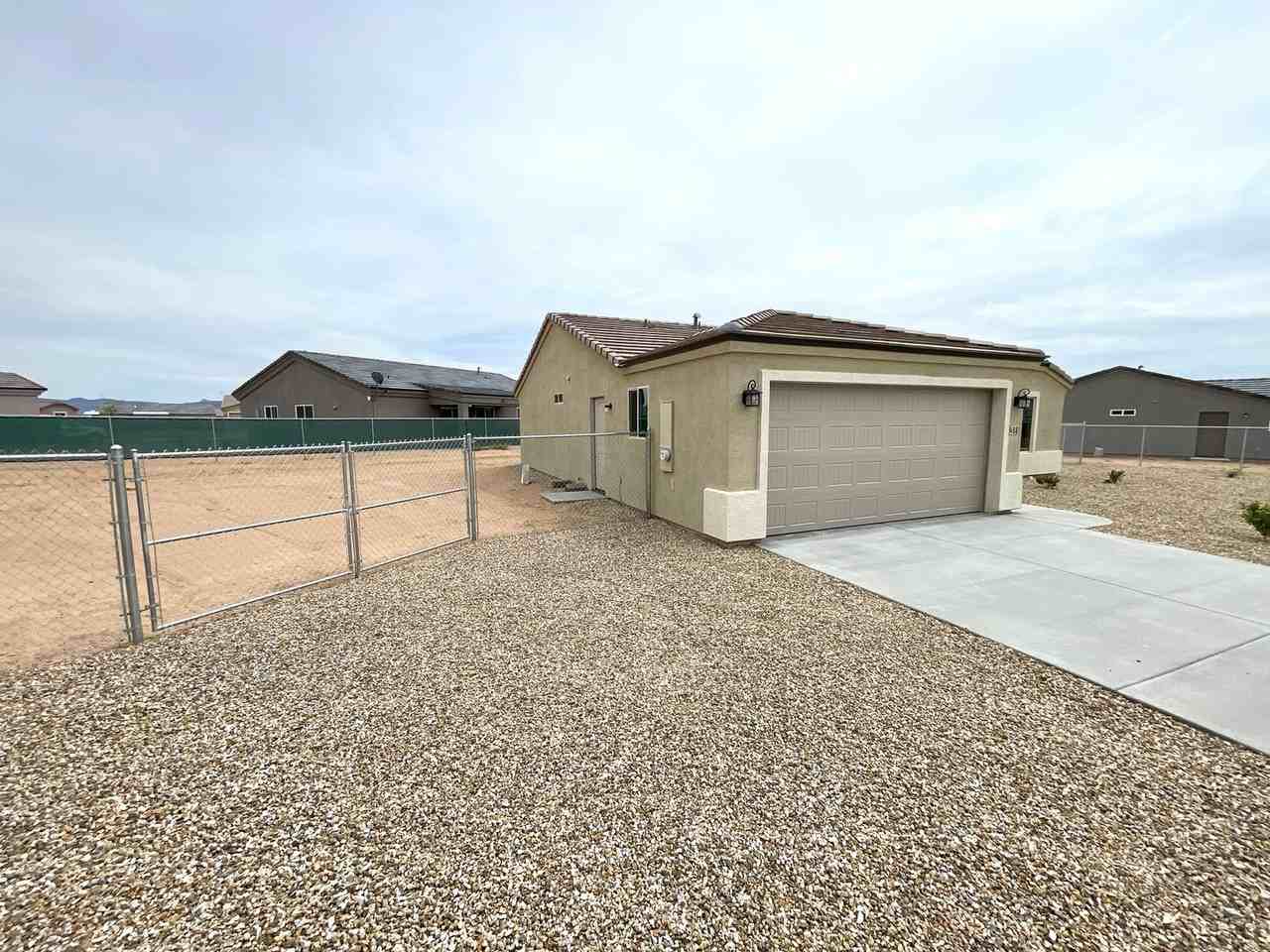 488 S Santa Rosalia Bay - Photo 4 of 33