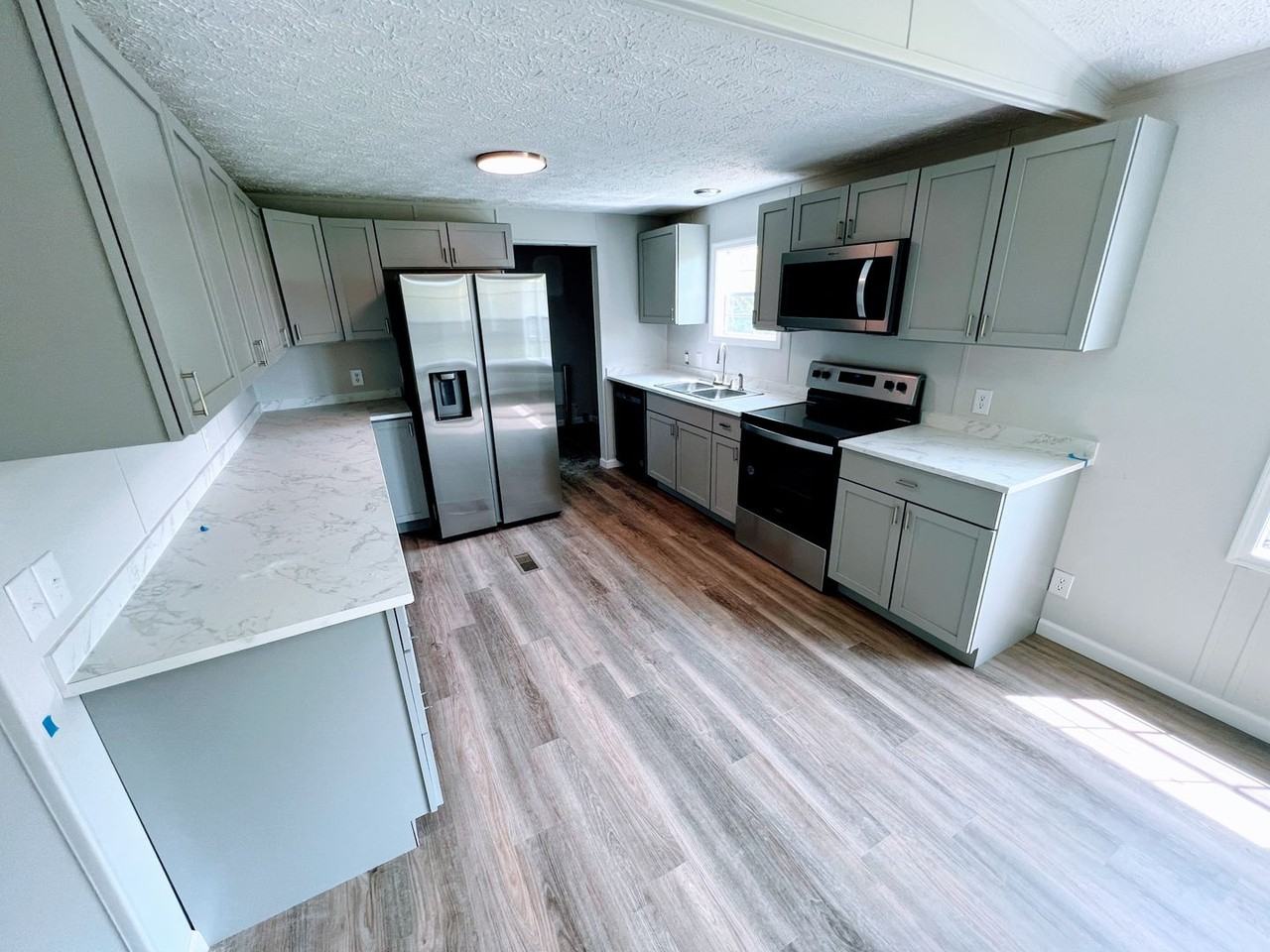 6408 Lawyers Rd - Photo 7 of 17