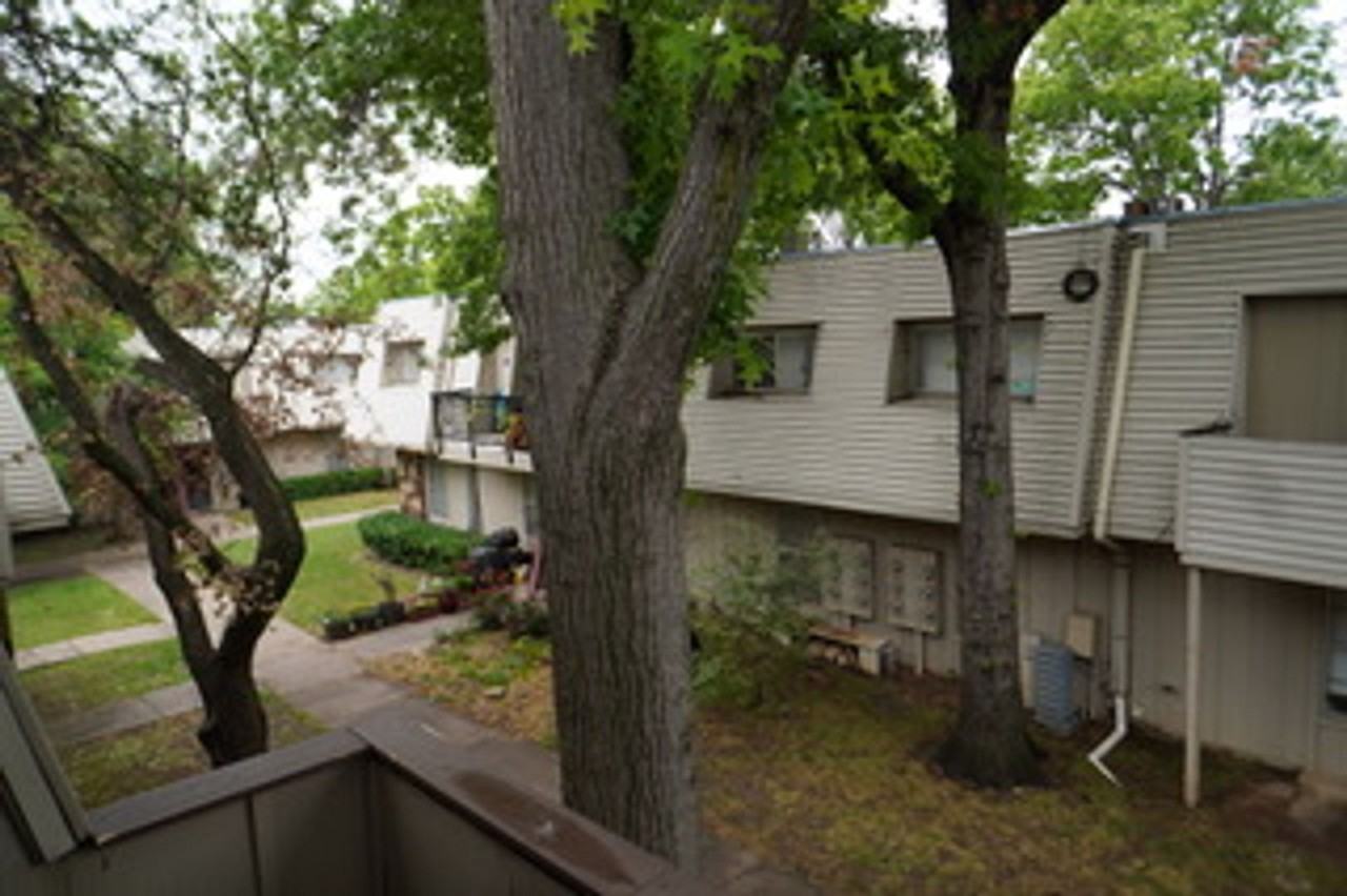 2212 East 66th Place - Photo 3 of 15