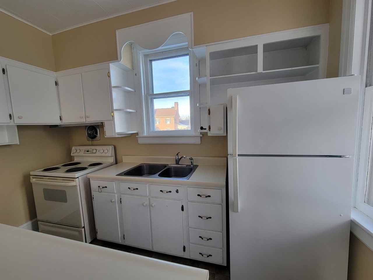 4050 Scotland Main Street - Photo 7 of 36