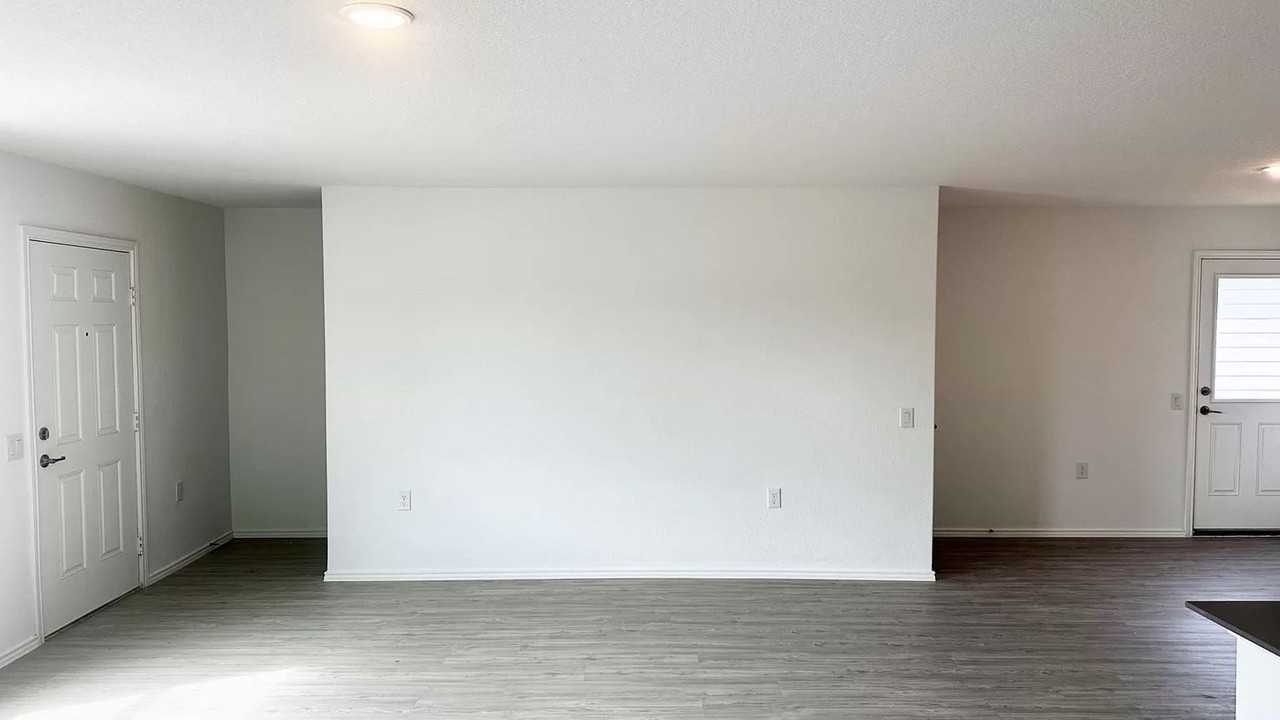 1159 Janzen Rd - Photo 6 of 15