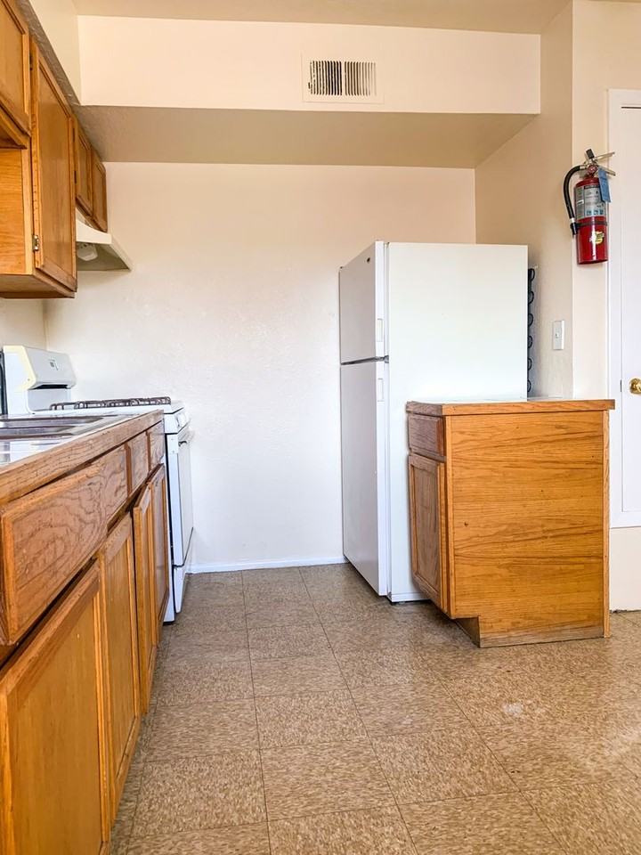 213 63rd St. NW - Photo 6 of 21