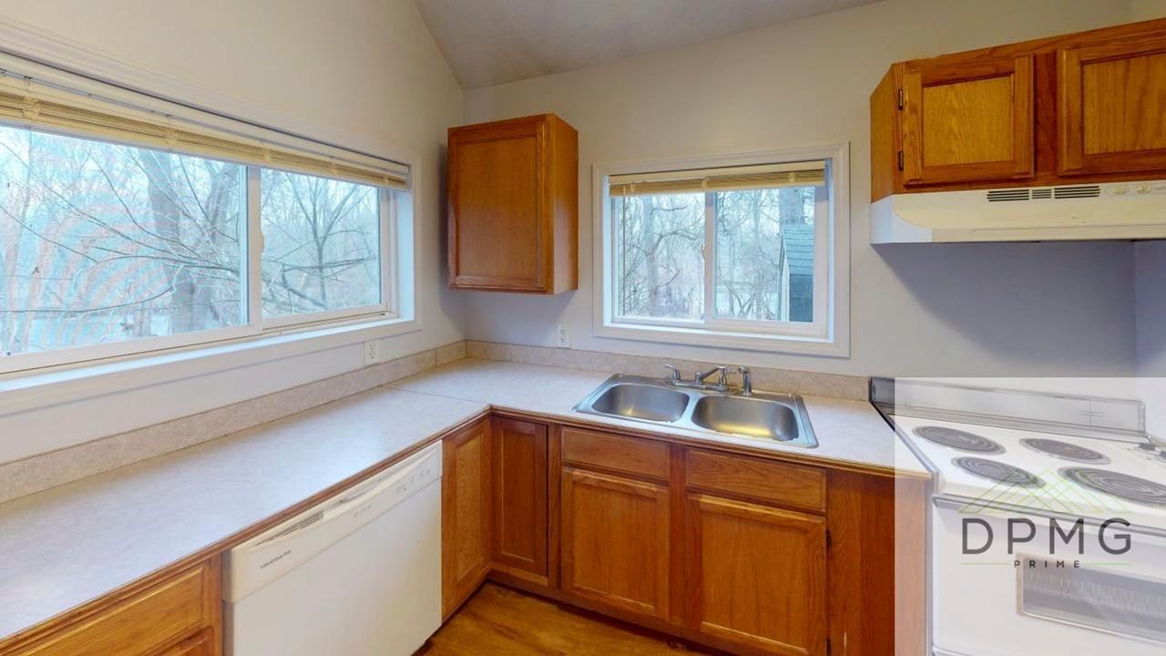 2814 Vermont St - Photo 4 of 14