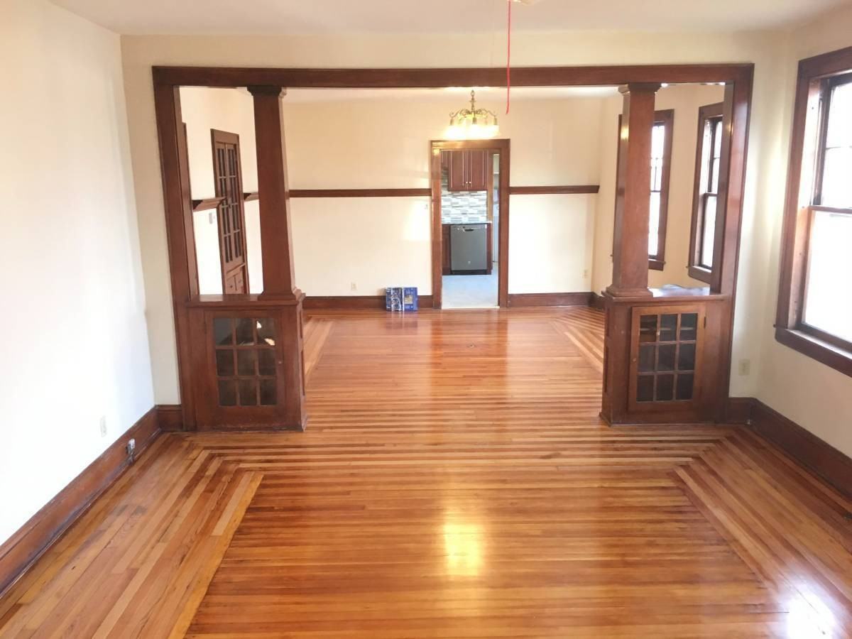 130 Lasalle St - Photo 2 of 12