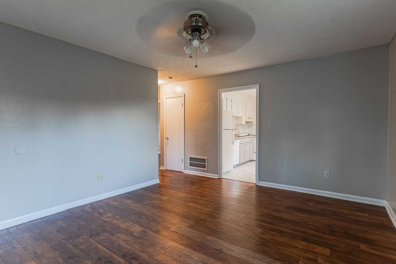 Berea Forest Cir 225 - Photo 2 of 12