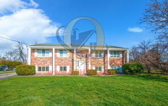 Autumn Manor Apartments - Photo 1 of 1