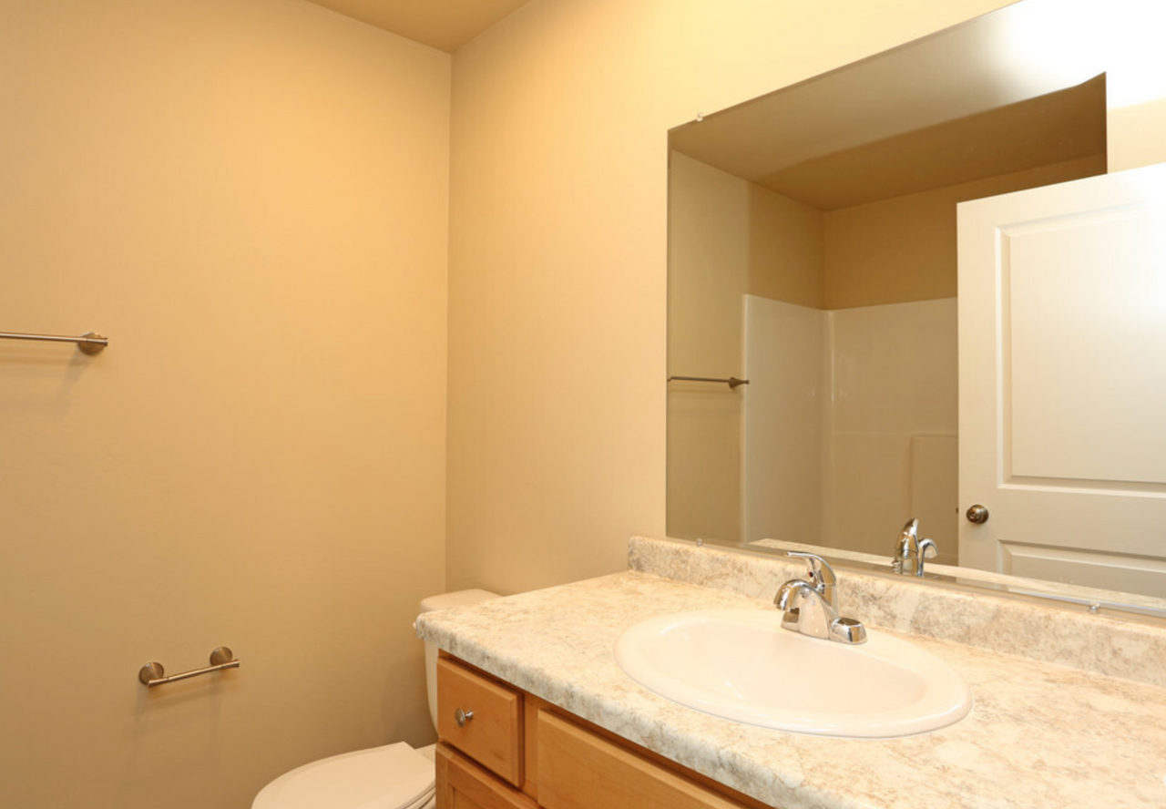 Rock Creek Apartments - Photo 7 of 12