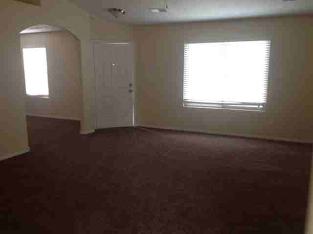 8023 Vinemont Pl NW - Photo 2 of 14