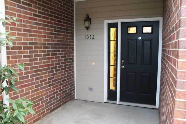 1032 Burton Pl - Photo 3 of 32