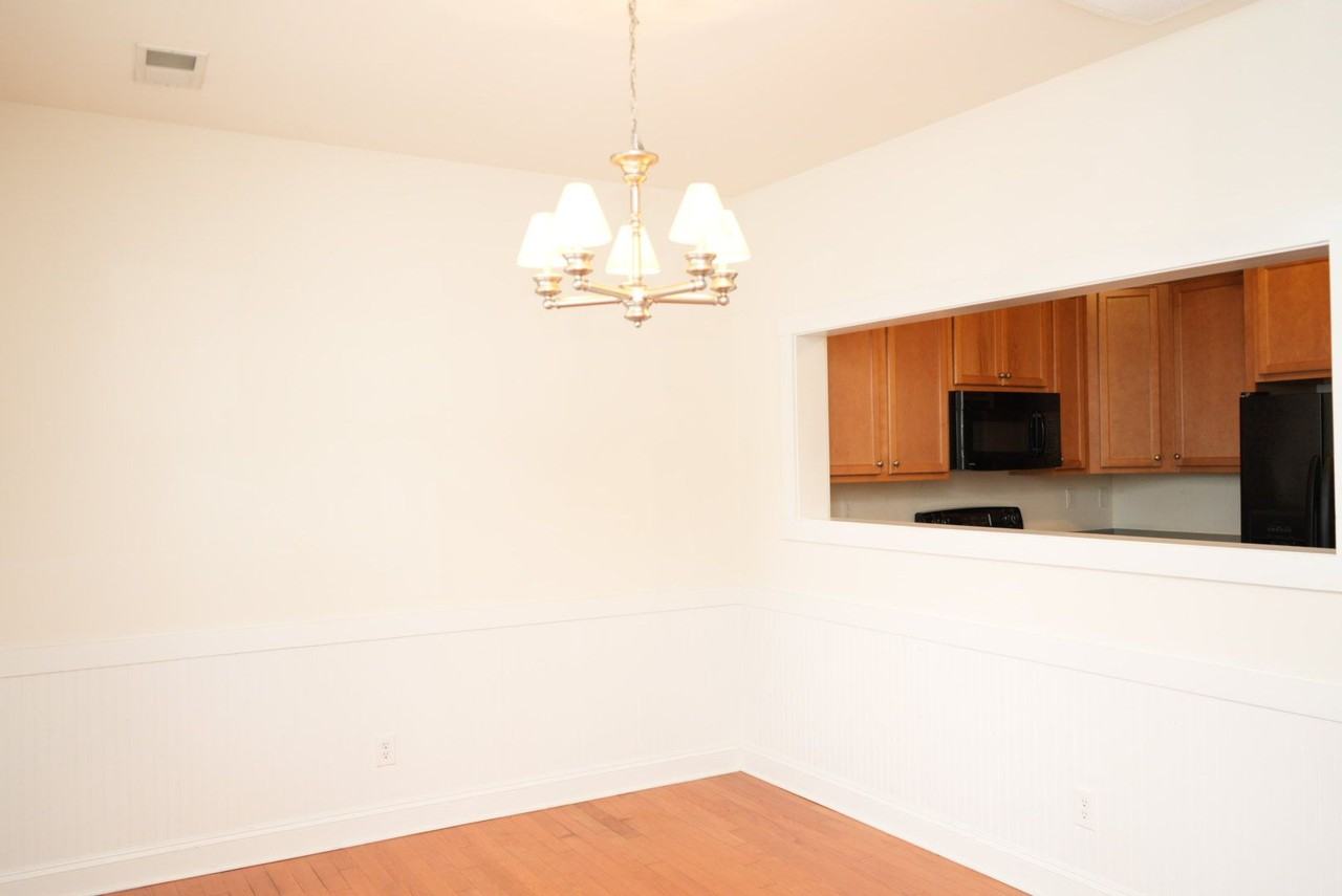 306 Marquette Ct - Photo 6 of 39