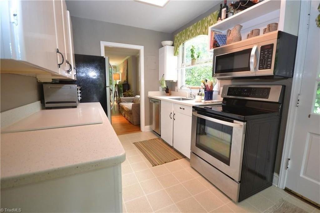 2407 Princess Ann St - Photo 5 of 7