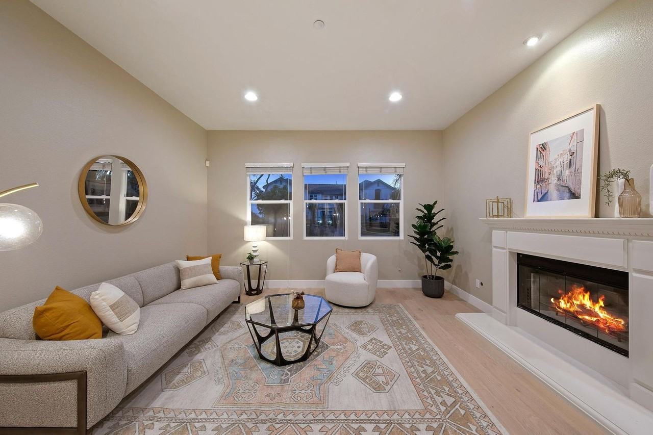 687 Lynwood Dr - Photo 6 of 41