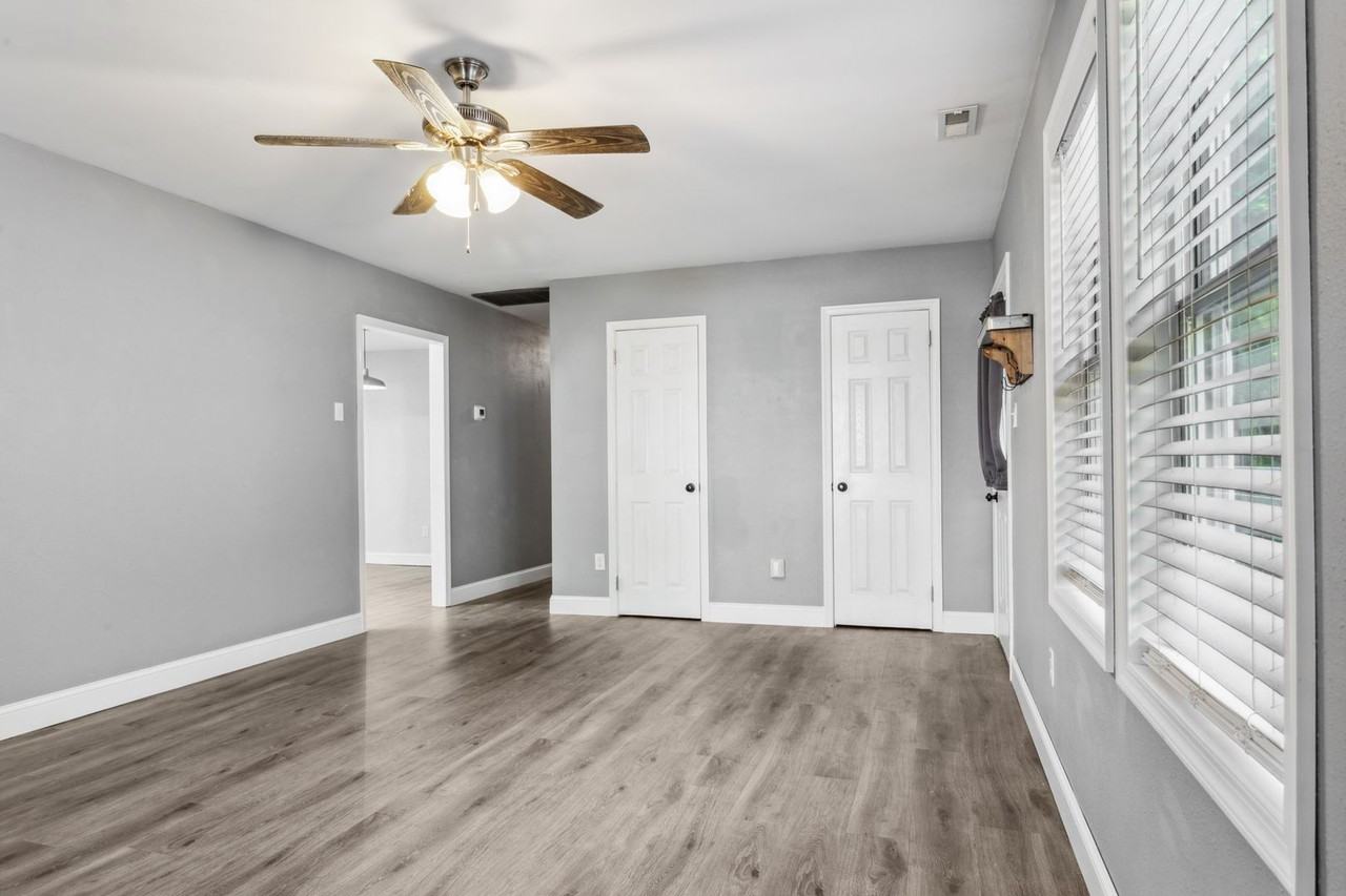 409 Goosley Rd - Photo 3 of 23