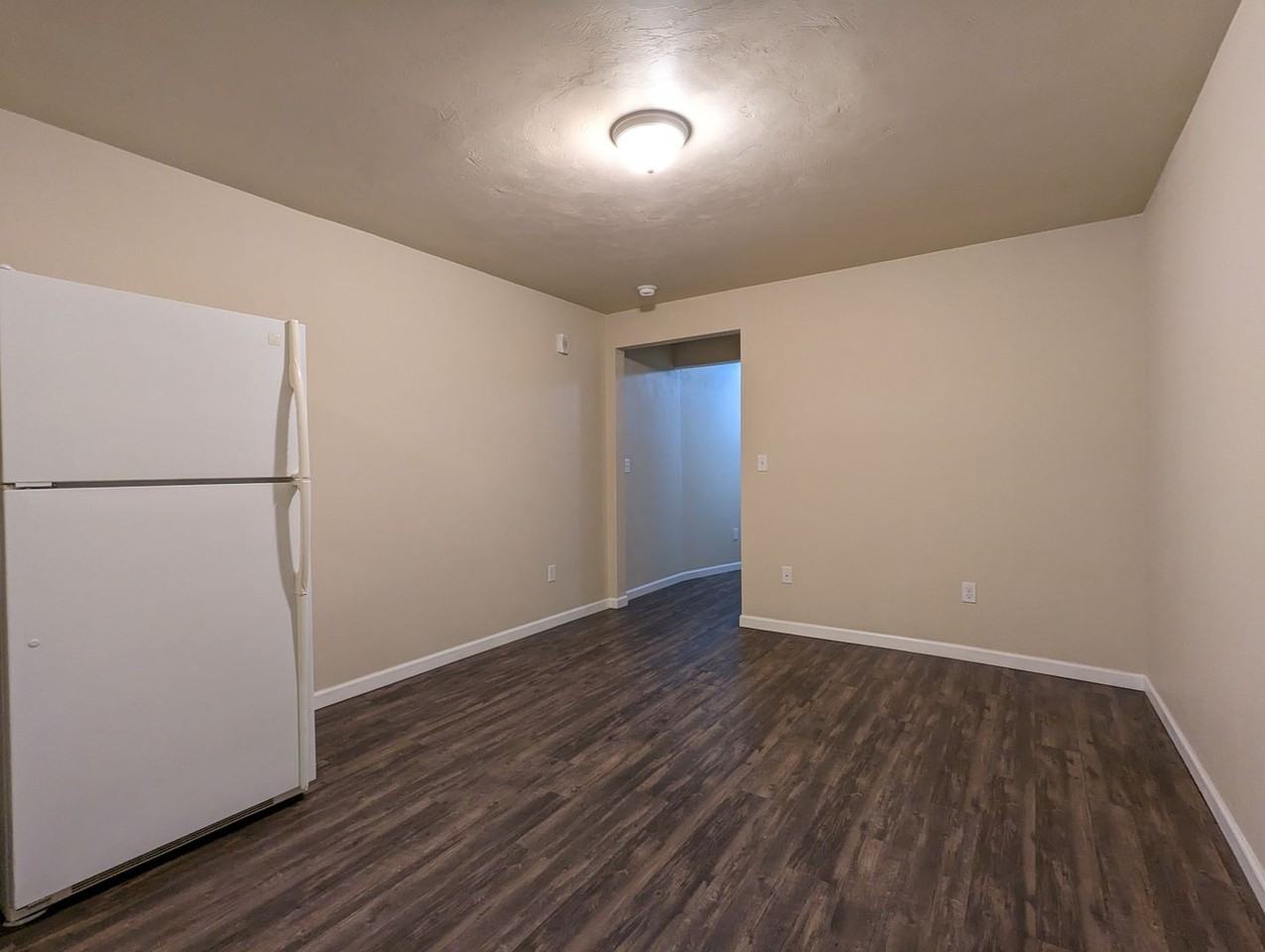 307 Main St #4 - Photo 2 of 11