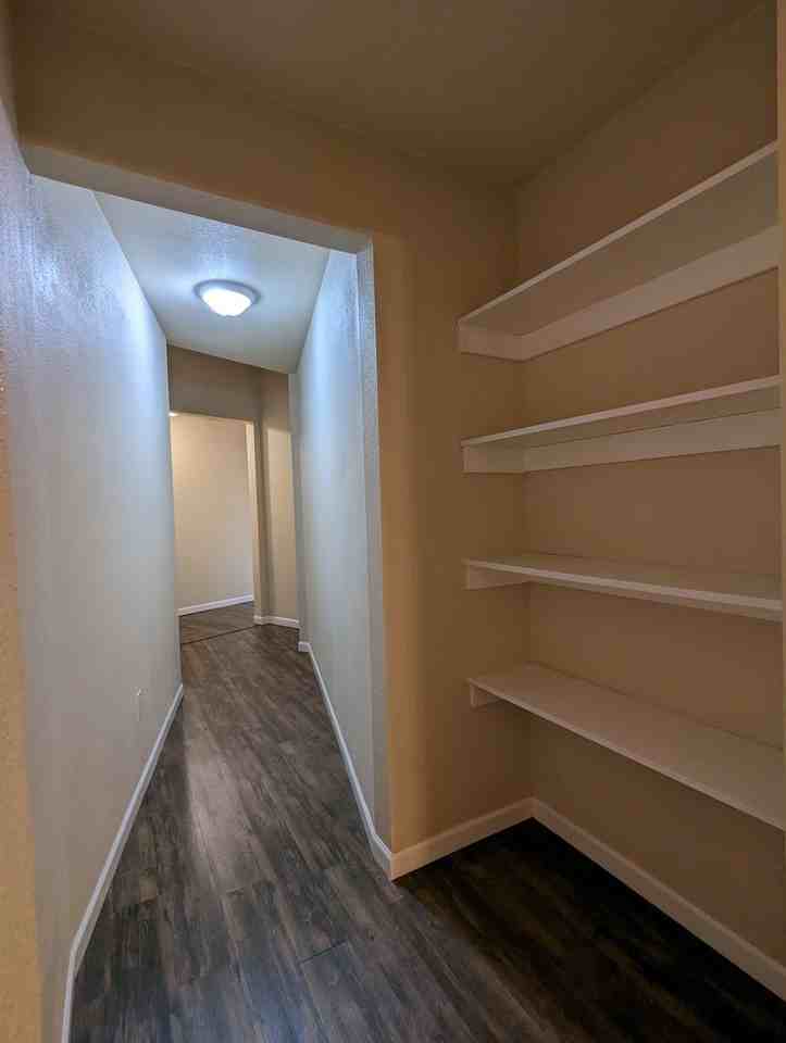 307 Main St #4 - Photo 6 of 11