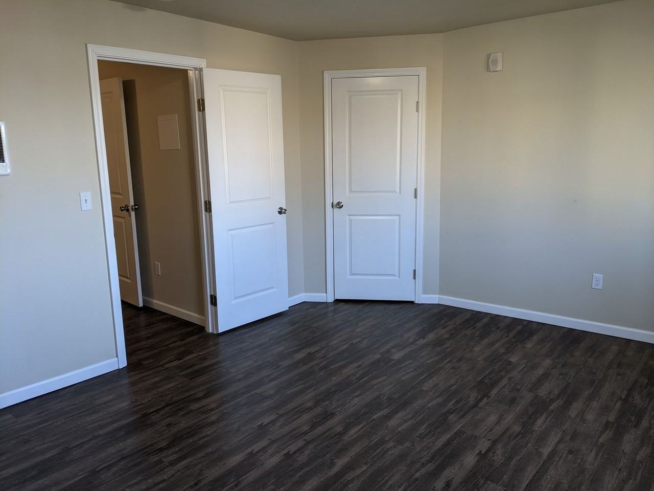 307 Main St #5 - Photo 5 of 9