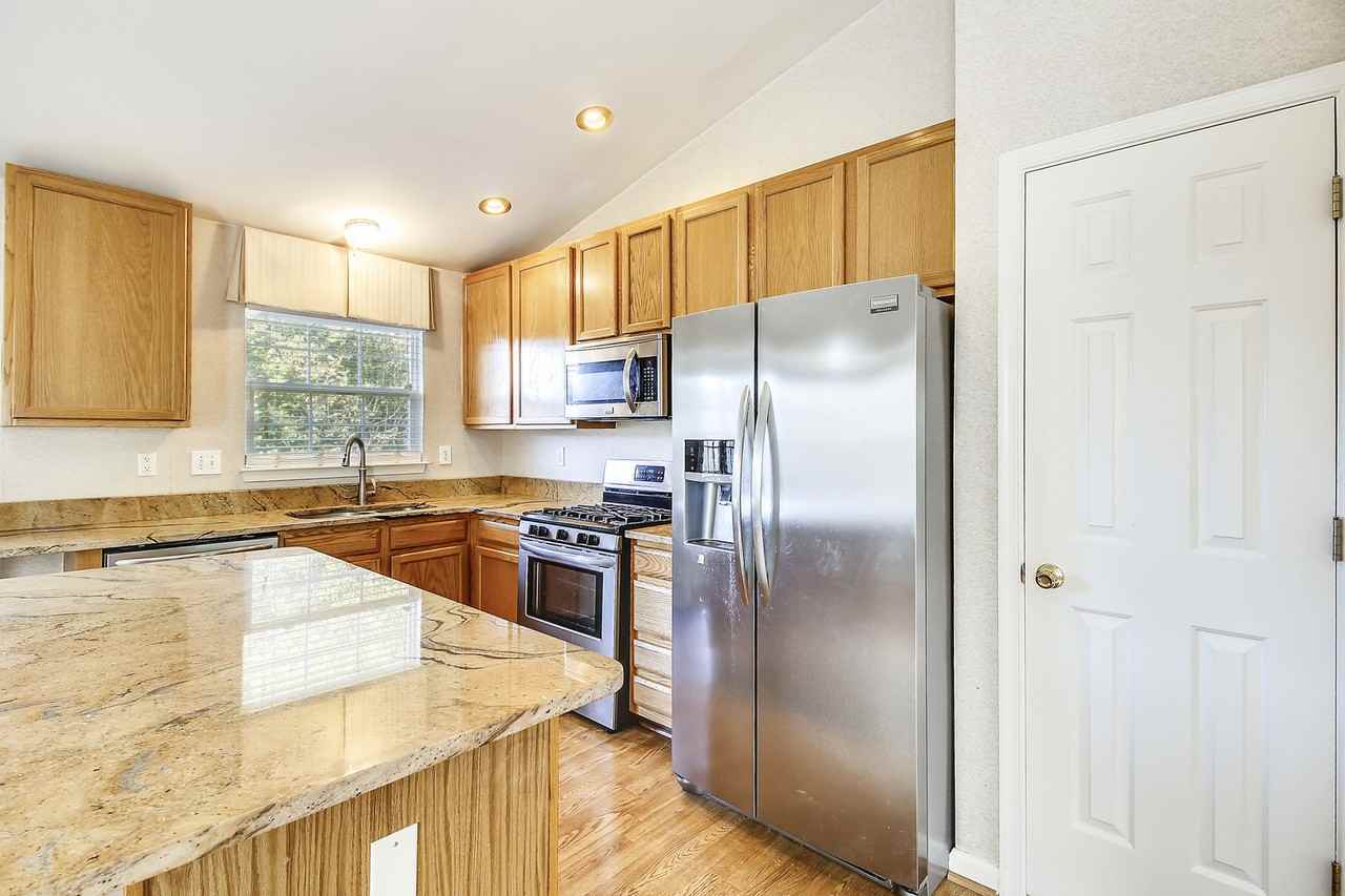 102 W Deer Park Rd - Photo 2 of 50