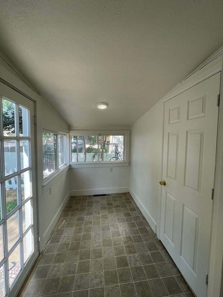 2019 Goss St - Photo 3 of 22