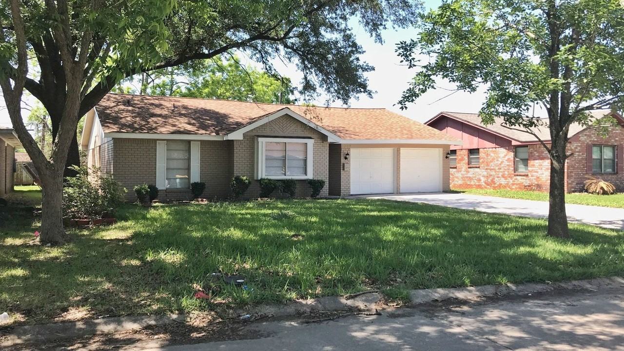 205 Grantham Rd - Photo 3 of 28