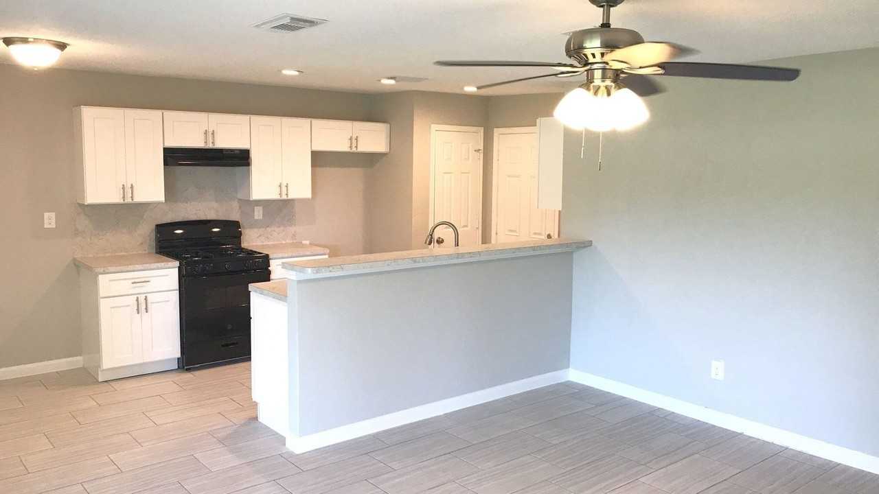 205 Grantham Rd - Photo 6 of 28