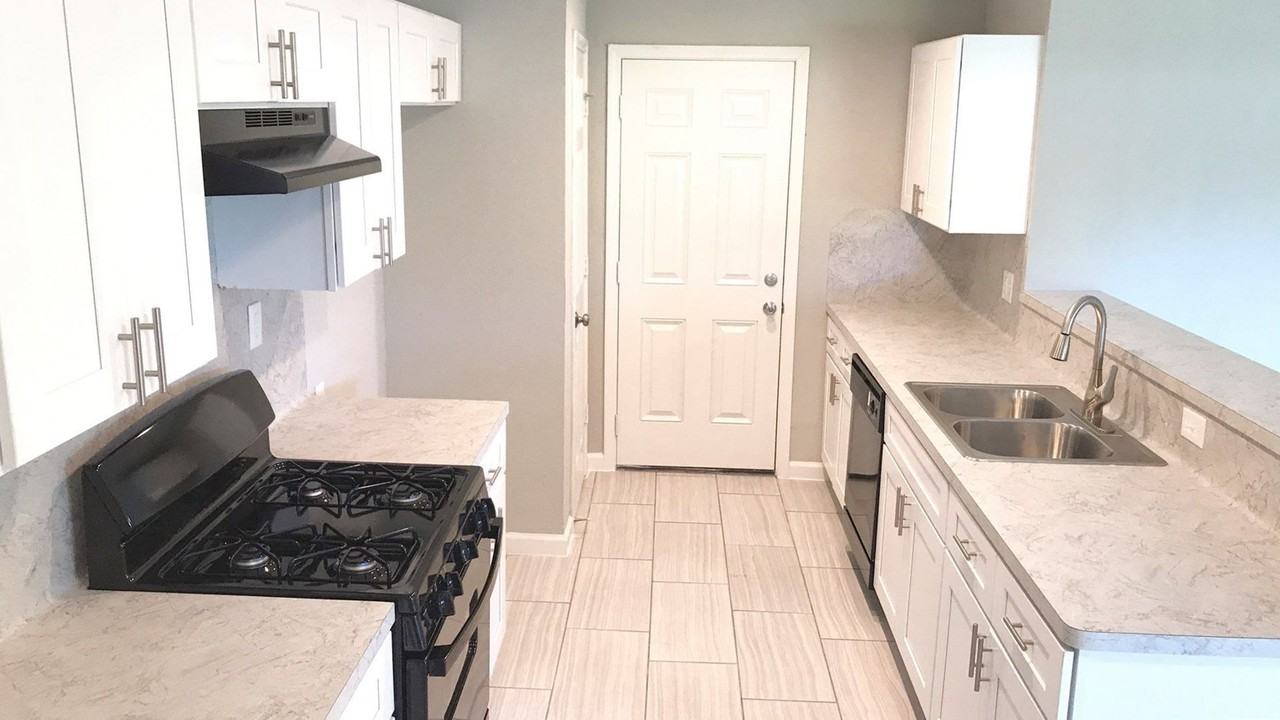 205 Grantham Rd - Photo 7 of 28