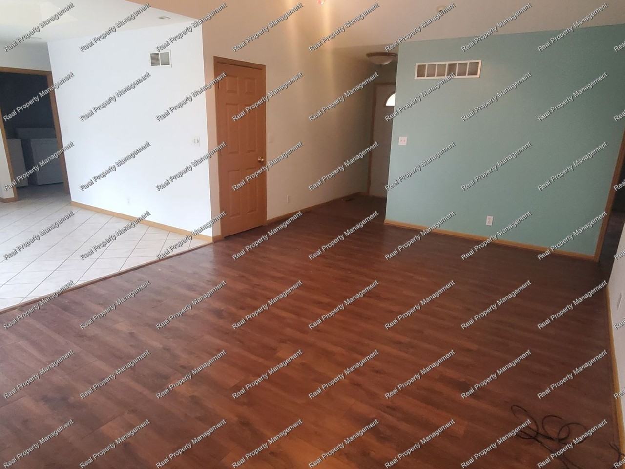 1682 Port Cove Dr, Chesterton, IN 46304 3 Bedroom House for 1,575/month Zumper