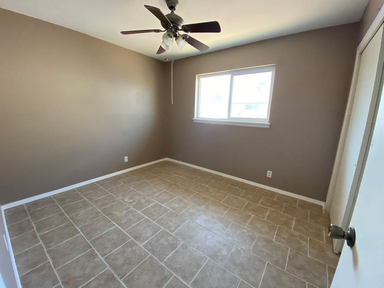 9608 Stonehaven Dr - Photo 7 of 14