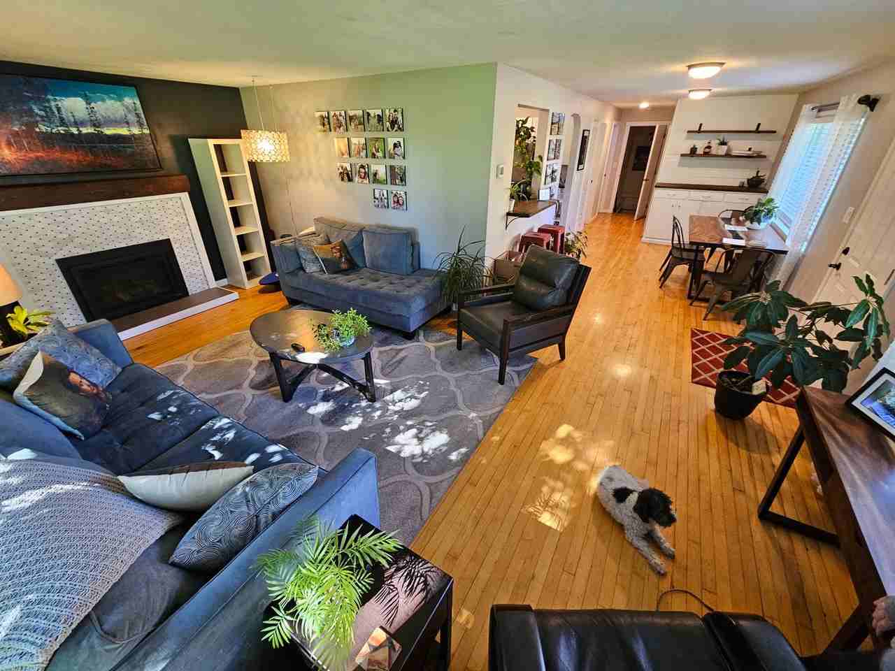2219 36th Ave - Photo 4 of 18