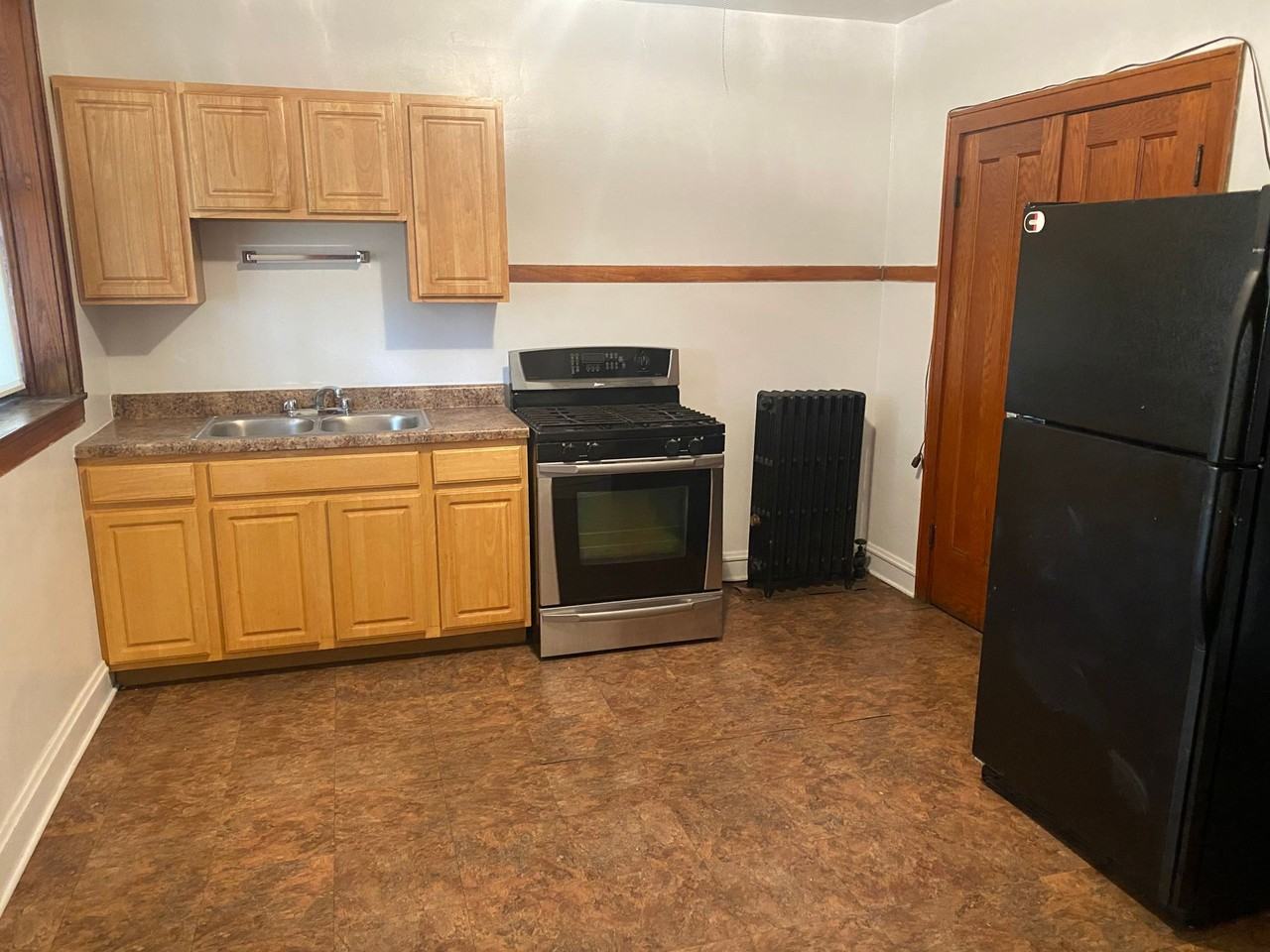 Belmont Cragin Apts Available! - Photo 3 of 7