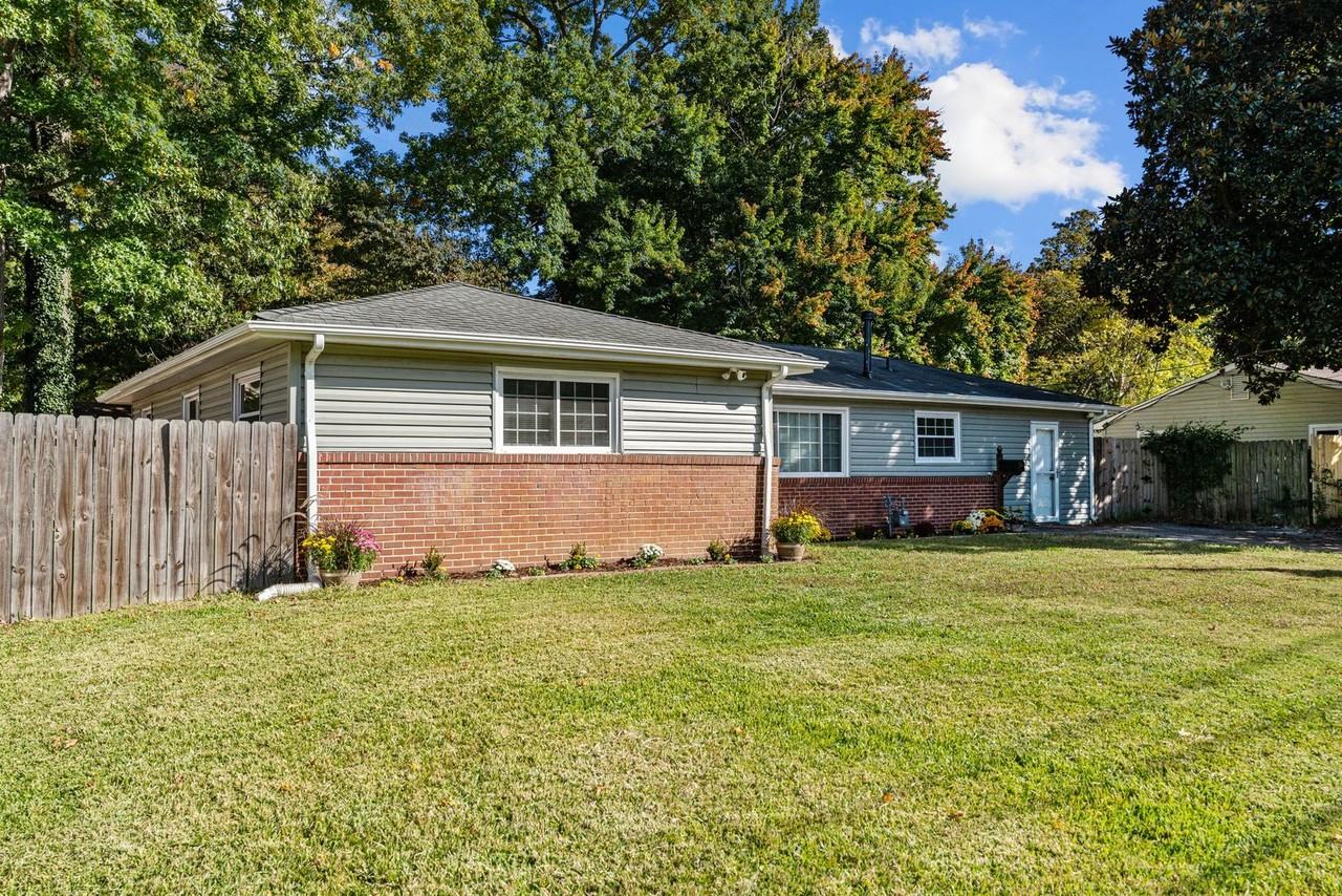 408 Lineberry Rd - Photo 4 of 50