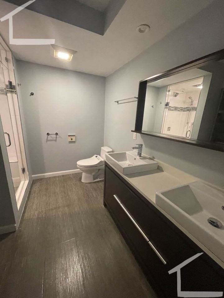 49 Saint Mary's Street - Photo 2 of 12