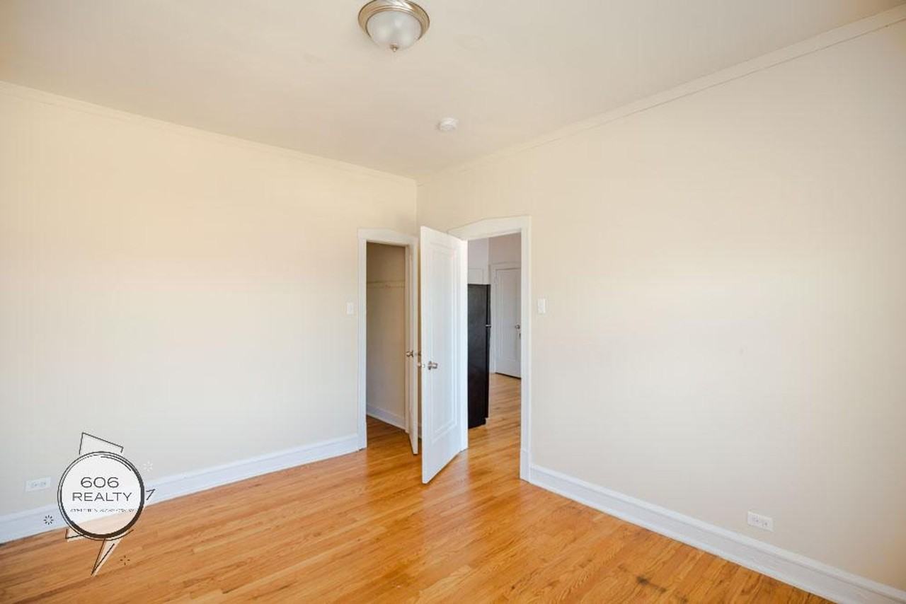 2206 S 57th Ave #03 - Photo 6 of 20