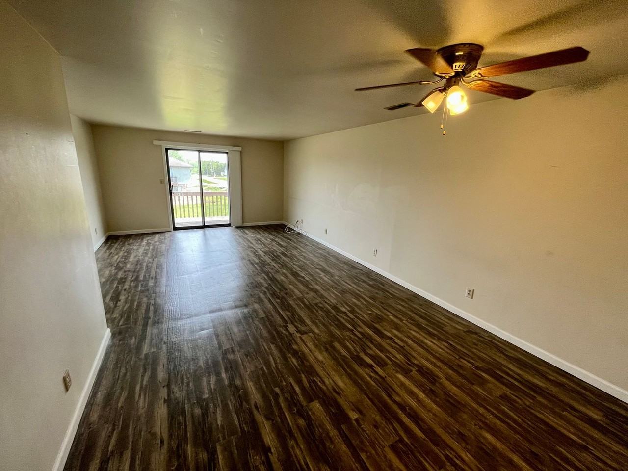 207 Eldon St #17 - Photo 4 of 12