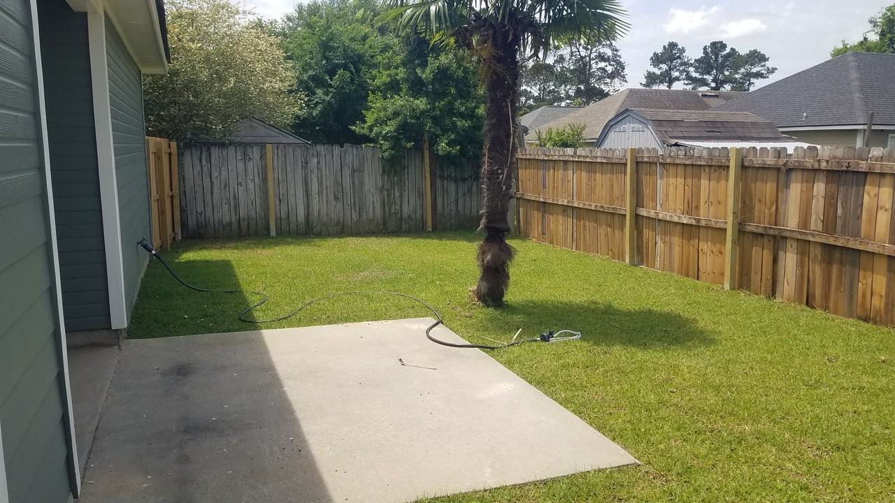 4216 Abingdon Ct - Photo 3 of 12