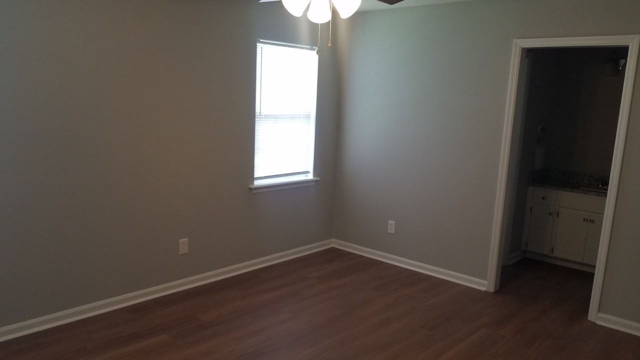 4216 Abingdon Ct - Photo 7 of 12