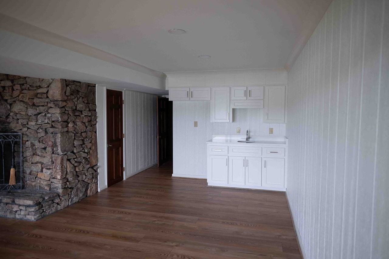 418 Riverton Dr - Photo 6 of 18