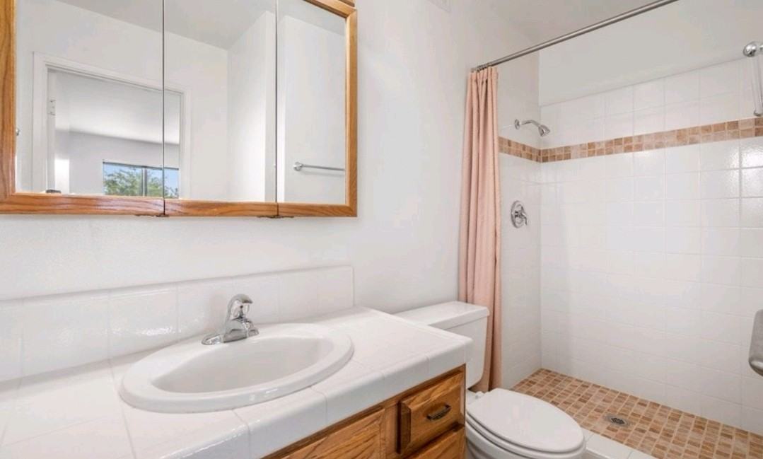1727 Kings Dr #NA - Photo 3 of 11