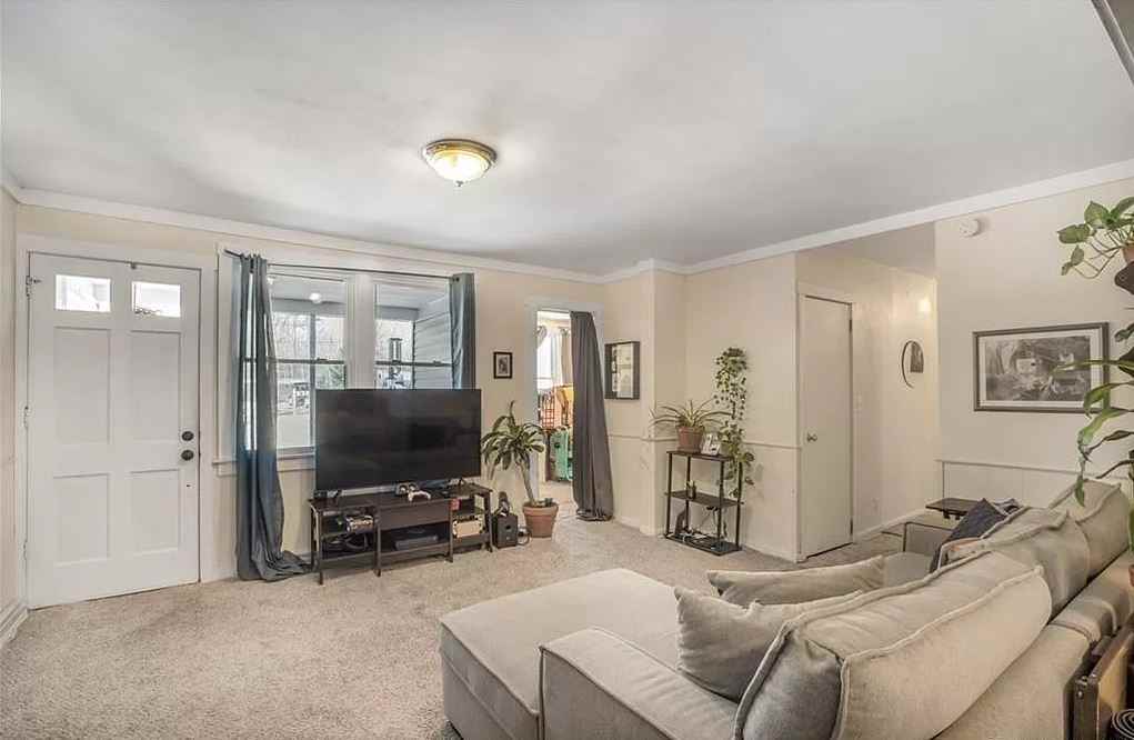 692 Back Rd #3 - Photo 2 of 13