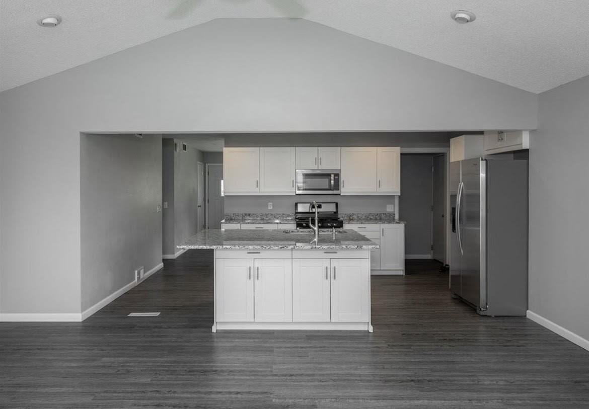 1209 8th Ave #NA - Photo 3 of 9