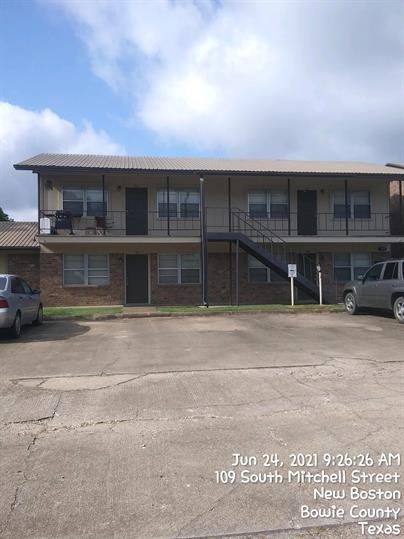 109 109 & 111 South Mitchell Street - 204 #204 - Photo 2 of 13